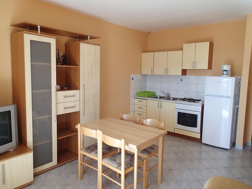 Apartments Felicce Banjol Kamer foto